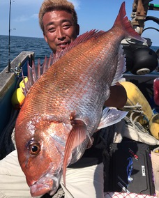マダイ　型物連発！！