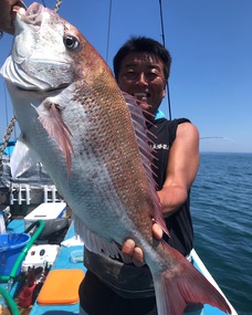 マダイ　大鯛•型物連発！！